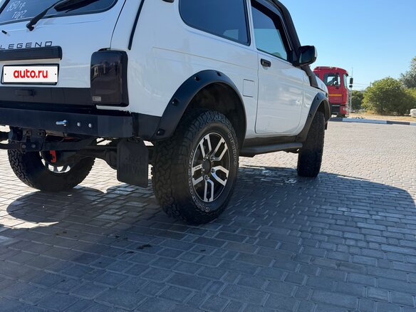 2016 Lada (ВАЗ) 2121 (4x4) Urban I Рестайлинг, белый - вид 5