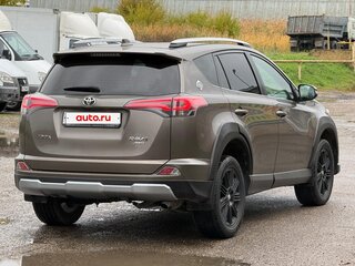 2017 Toyota RAV4 IV (XA40) Рестайлинг, коричневый, 2299000 рублей, вид 5