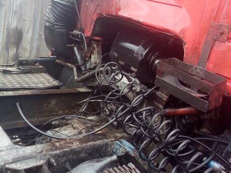 1994 Volvo FH, красный, 350000 рублей, вид 5