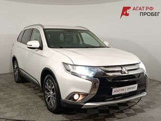 2016 Mitsubishi Outlander III Рестайлинг 2, белый, 1760000 рублей, вид 1