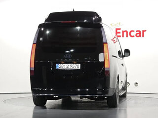 2026 Hyundai Staria I, чёрный, 5050111 рублей, вид 4