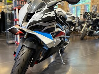 2025 BMW S 1000 RR, белый, 2990000 рублей, вид 5