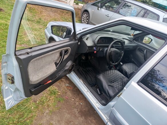 2004 Lada (ВАЗ) 2115, серебристый, 200000 рублей - вид 8