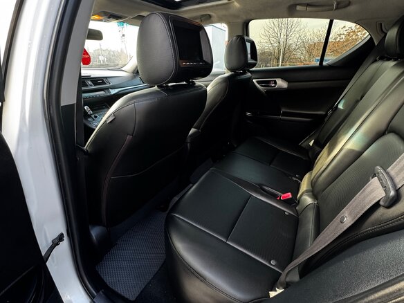 2011 Lexus CT 200h I, белый, 1150000 рублей - вид 10