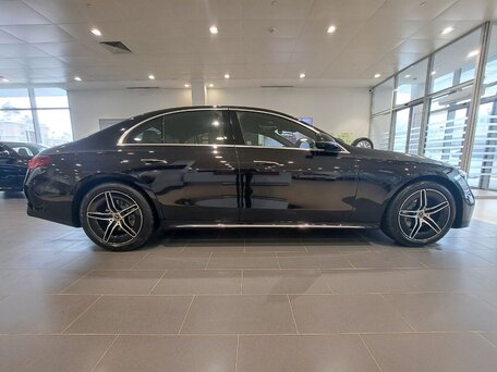 2025 Mercedes-Benz E-Класс 300 VI (W214, S214), чёрный, 9500000 рублей, вид 5