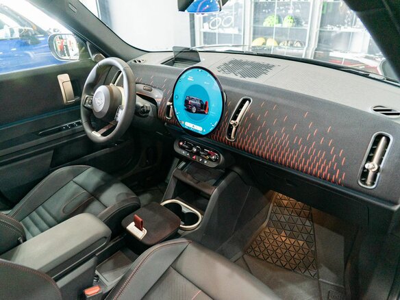 2024 Mini Countryman JCW John Cooper Works III, чёрный, 8490000 рублей - вид 11