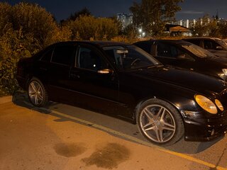 2003 Mercedes-Benz E-Класс 400 III (W211, S211), чёрный, 650000 рублей, вид 2