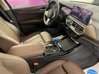 2024 BMW X3 30i xDrive III (G01) Рестайлинг, чёрный, 7550000 рублей, вид 4