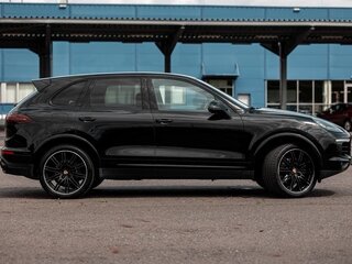 2016 Porsche Cayenne II Рестайлинг (958), чёрный, 3200000 рублей, вид 1