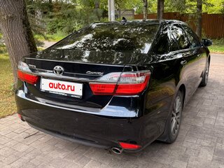 2017 Toyota Camry VII (XV50) Рестайлинг, чёрный, 2200000 рублей, вид 2