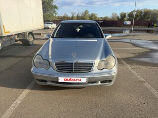 2001 Mercedes-Benz C-Класс 180 II (W203), серебристый, 450000 рублей, вид 2