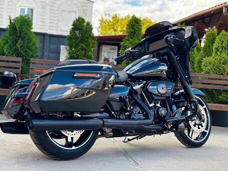 2025 Harley-Davidson Street Glide, чёрный, 4100000 рублей, вид 4