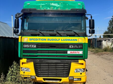 2000 DAF XF 95, зелёный, 2700000 рублей, вид 1