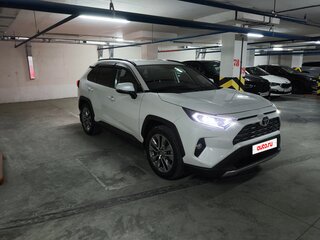 2021 Toyota RAV4 V (XA50), белый, 3500000 рублей, вид 2