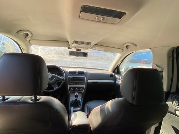 2012 Skoda Octavia II (A5) Рестайлинг, белый, 650000 рублей - вид 13