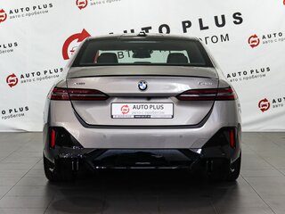 2023 BMW 5 серии 540i xDrive VIII (G60/G61/G68), серый, 10400000 рублей, вид 4