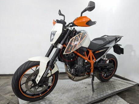 2013 KTM 690 Duke, белый, 389000 рублей, вид 3