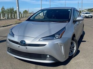 2019 Toyota Prius IV Рестайлинг (XW50), серый, 2100000 рублей, вид 1