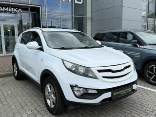2015 Kia Sportage III Рестайлинг, белый, 1129000 рублей, вид 3