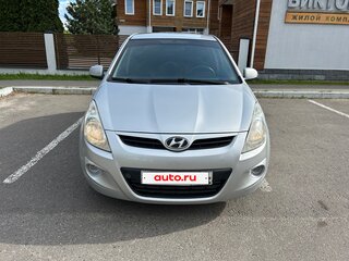 2010 Hyundai i20 I, серебристый, 680000 рублей, вид 2