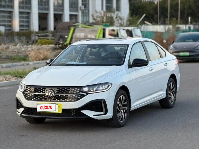 Открыть фотографии: Volkswagen Lavida III