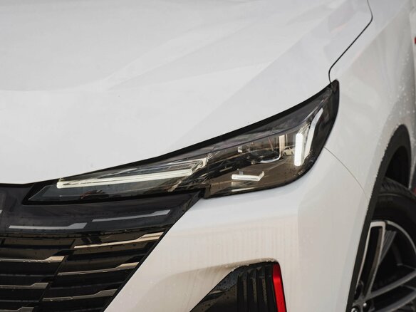 2025 Changan UNI-S I, белый, 3148101 рублей - вид 4