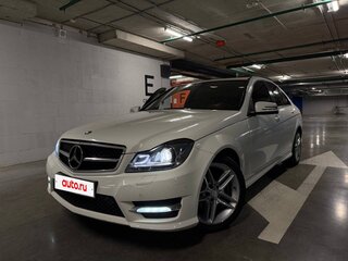 2011 Mercedes-Benz C-Класс 180 BlueEFFICIENCY III (W204) Рестайлинг, белый, 1430000 рублей, вид 1