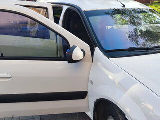 2013 Lada (ВАЗ) Largus I, белый, 380000 рублей, вид 4
