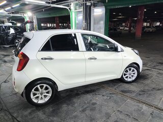 2011 Kia Picanto II, белый, 660000 рублей, вид 4