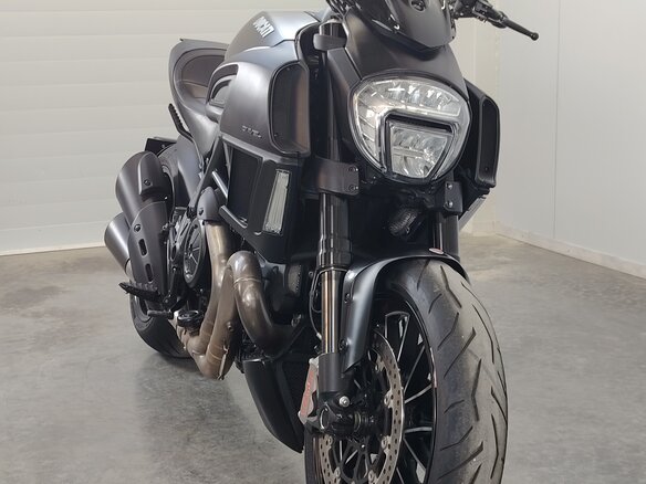 2014 Ducati Diavel, чёрный, 979000 рублей - вид 2