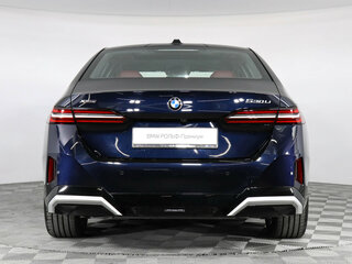2025 BMW 5 серии Long 530Li xDrive VIII (G60/G61/G68), синий, 8069000 рублей, вид 4