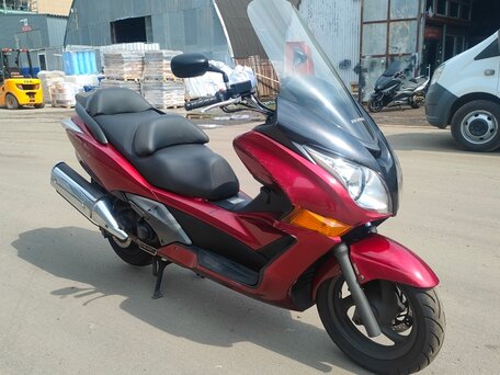2010 Honda Silver Wing 400, красный, 319000 рублей, вид 5