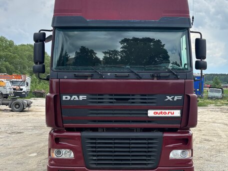 2003 DAF XF 95, пурпурный, 2400000 рублей, вид 2