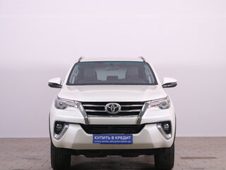2019 Toyota Fortuner II, белый, 4229000 рублей, вид 2