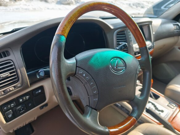 2005 Lexus LX 470 II Рестайлинг, бежевый, 2100000 рублей - вид 13