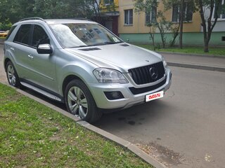 2008 Mercedes-Benz M-Класс 320 II (W164) Рестайлинг, серебристый, 1280000 рублей, вид 3
