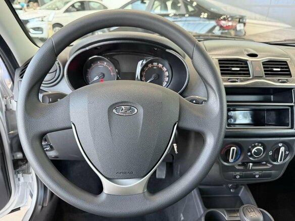 2026 Lada (ВАЗ) Granta I Рестайлинг, серебристый - вид 9