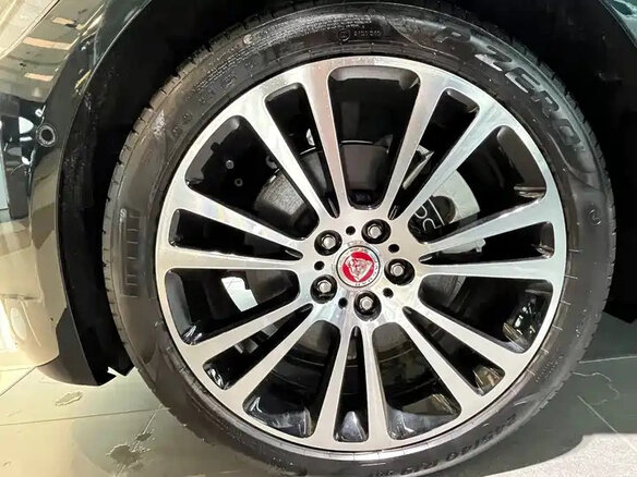 2024 Jaguar XF L II Рестайлинг, зелёный, 5579150 рублей - вид 15
