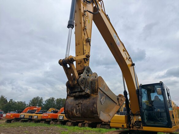 2022 Caterpillar 320, жёлтый, 8300000 рублей - вид 14