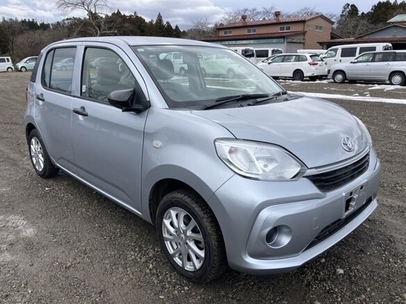 2019 Toyota Passo III Рестайлинг, серебристый, 809505 рублей