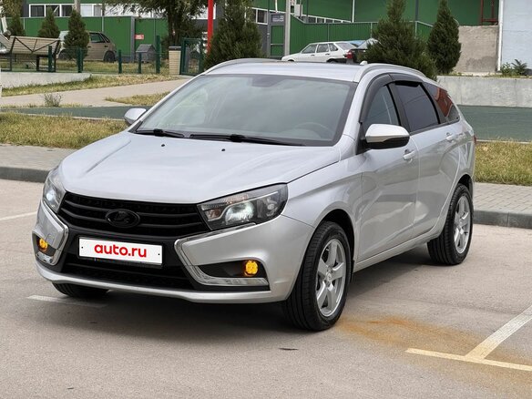 2018 Lada (ВАЗ) Vesta SW I, серебристый, 930000 рублей