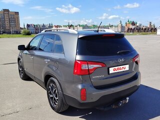 2015 Kia Sorento II Рестайлинг, серый, 2000000 рублей, вид 4