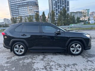 2019 Toyota RAV4 V (XA50), чёрный, 2490000 рублей, вид 5