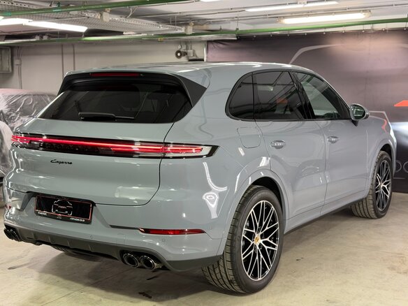2024 Porsche Cayenne III Рестайлинг, серебристый, 13900000 рублей - вид 18