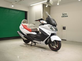 2017 Suzuki Burgman (SkyWave) 650, белый, 750000 рублей, вид 3
