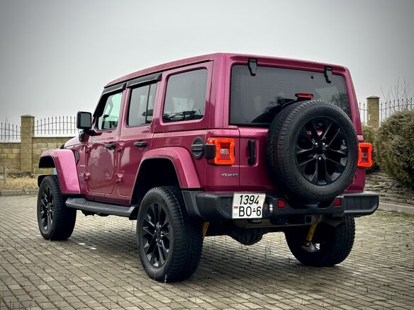 2021 Jeep Wrangler IV (JL), пурпурный, 3000000 рублей - вид 9