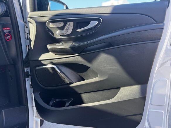 2021 Mercedes-Benz V-Класс Long 300 d длинный III (W447) Рестайлинг, белый, 7200000 рублей - вид 25