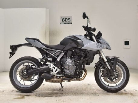 2024 Suzuki GSX-8S, серебристый, 790000 рублей, вид 2