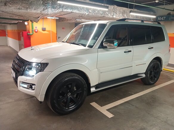 2019 Mitsubishi Pajero IV Рестайлинг 2, белый, 4700000 рублей - вид 1