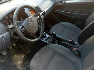 2012 Opel Astra H Рестайлинг, серебристый, 600000 рублей, вид 1